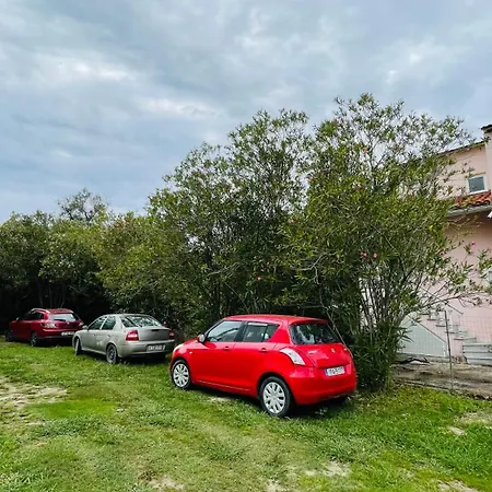 招待所 Full House 3*