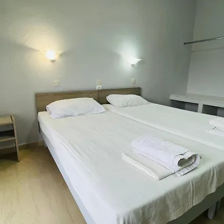 招待所 Full House