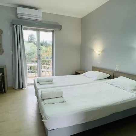 招待所 Full House 卡沃斯