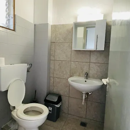 招待所 Full House 卡沃斯