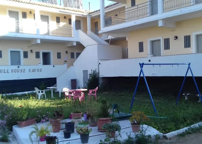 Full House 招待所