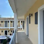 Full House 3*
