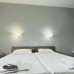 Full House